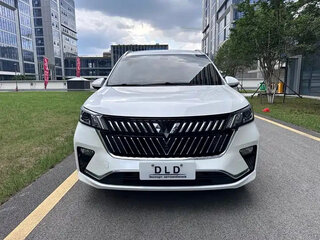 2023 Wuling Jiachen, белый, 1276000 рублей, вид 2