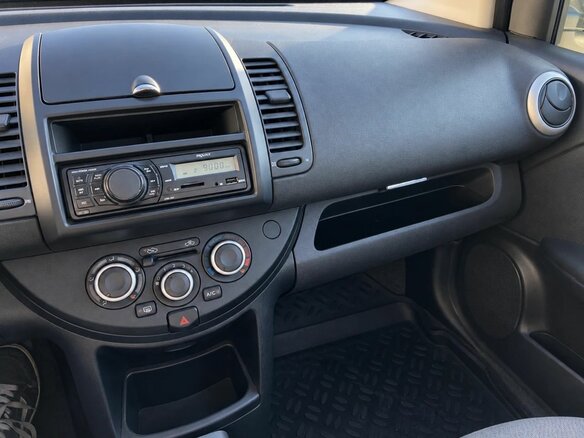 2013 Nissan Note I Рестайлинг, белый, 565000 рублей - вид 11