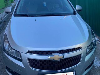 2012 Chevrolet Cruze I Рестайлинг, серебристый, 700000 рублей, вид 1