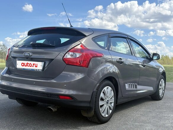 2012 Ford Focus III, коричневый, 670000 рублей - вид 2