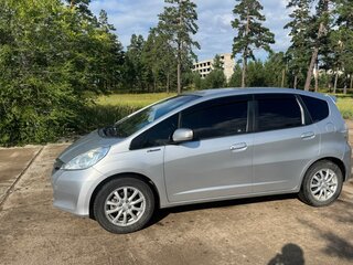 2011 Honda Fit Hybrid II, серый, 765000 рублей, вид 3