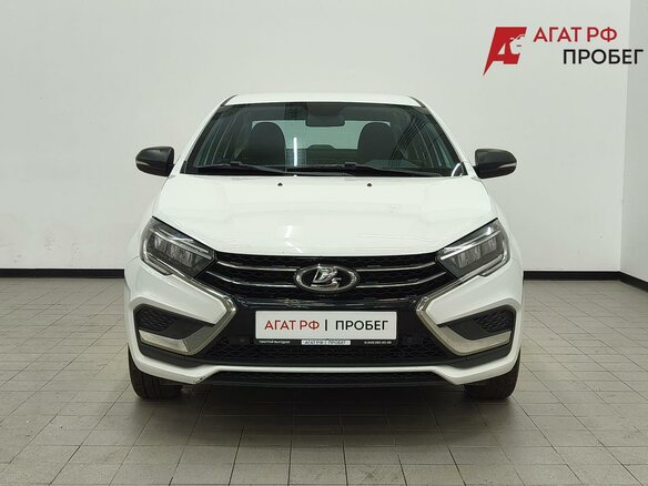 2024 Lada (ВАЗ) Vesta I Рестайлинг (NG), белый, 1110000 рублей - вид 1