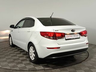 2015 Kia Rio 6-speed III, белый, 1210000 рублей, вид 5