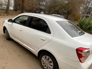 2014 Chevrolet Cobalt II, белый, 400000 рублей, вид 2