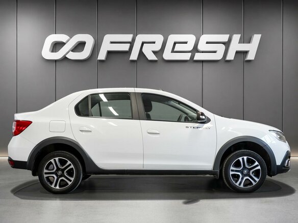 2022 Renault Logan Stepway II Рестайлинг, белый, 1370000 рублей - вид 4