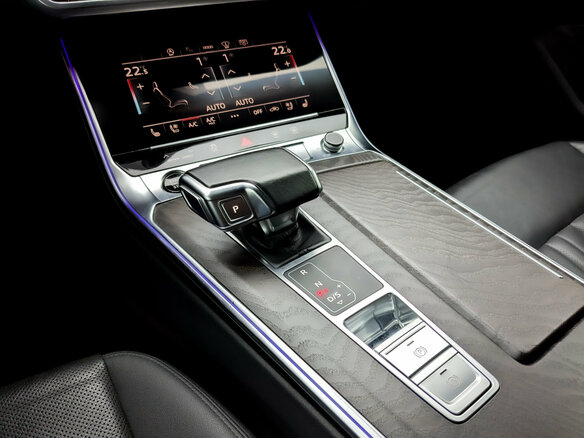 2021 Audi A6 45 TFSI V (C8), белый, 4150000 рублей - вид 25