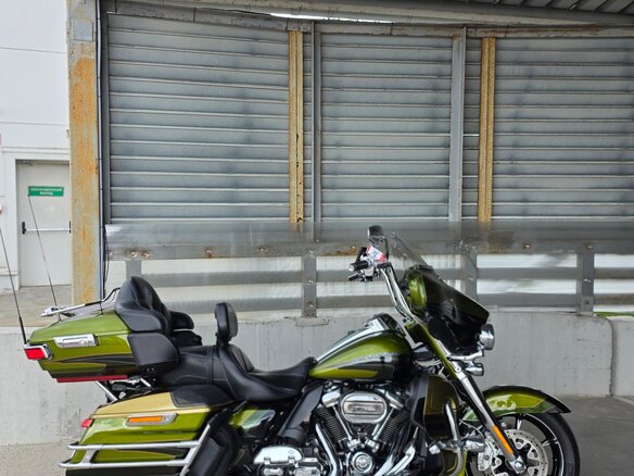 2017 Harley-Davidson CVO Limited, зелёный, 1850000 рублей