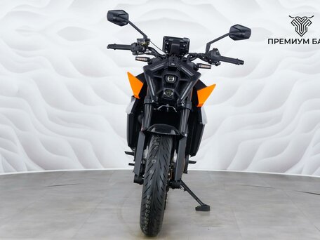 2024 KTM 990 Duke, чёрный, 1249000 рублей, вид 4