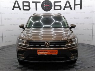 2019 Volkswagen Tiguan II, коричневый, 2004000 рублей, вид 2