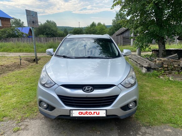2011 Hyundai ix35 I, серебристый, 1160000 рублей - вид 1