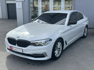 2018 BMW 5 серии 520d VII (G30/G31/G38), белый, 2595000 рублей, вид 3