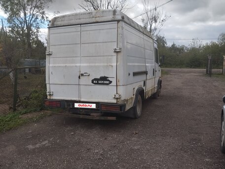 1994 Mercedes-Benz T2, белый, 355000 рублей, вид 3