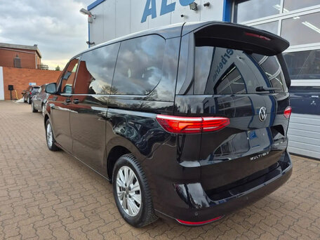 2022 Volkswagen Multivan T7, чёрный, 4180000 рублей, вид 4