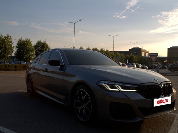 2022 BMW 5 серии 530i VII (G30/G31/G38) Рестайлинг, серый, 5150000 рублей - вид 2