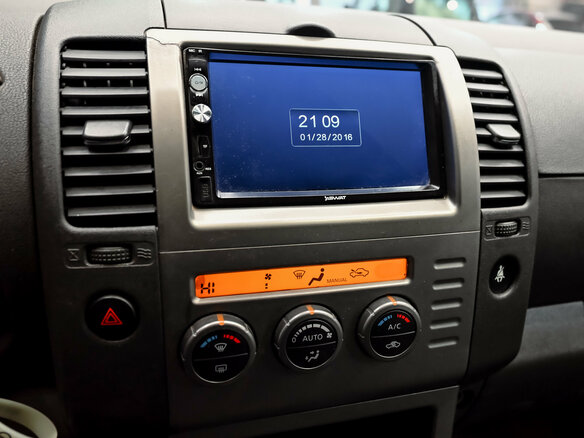 2008 Nissan Pathfinder III, серый, 950000 рублей - вид 15