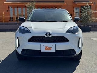 2022 Toyota Yaris Cross I, белый, 1578000 рублей, вид 2