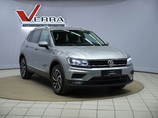 2018 Volkswagen Tiguan II, серебристый, 2370000 рублей, вид 3