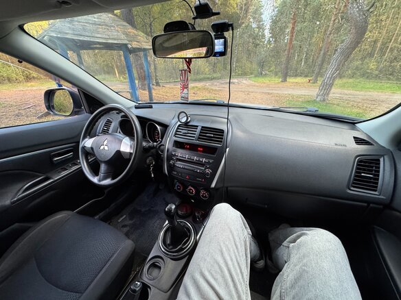 2011 Mitsubishi ASX I, серебристый, 950000 рублей - вид 10
