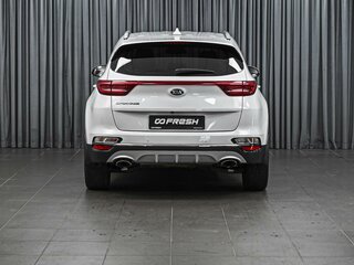 2018 Kia Sportage IV Рестайлинг, белый, 2439000 рублей, вид 4