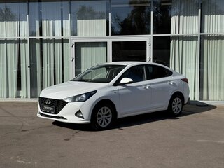 2022 Hyundai Solaris II Рестайлинг, белый, 1225000 рублей, вид 1