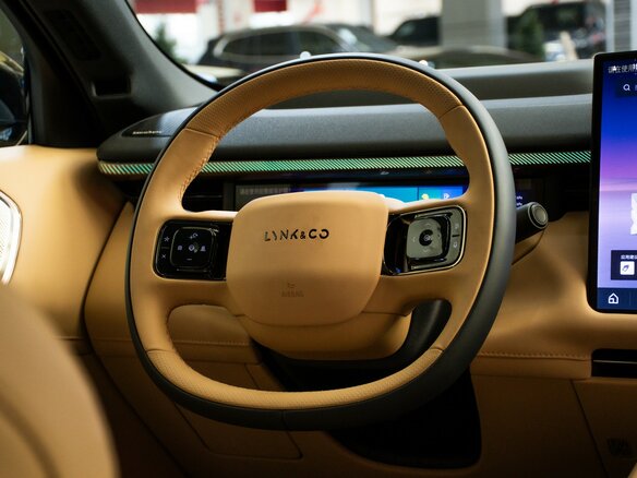 2026 Lynk & Co 900, чёрный, 7850000 рублей - вид 11