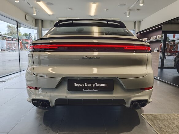 2026 Porsche Cayenne Coupé III Рестайлинг, серый, 21990000 рублей - вид 12