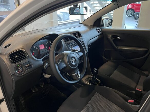 2012 Volkswagen Polo V, белый, 389000 рублей - вид 19