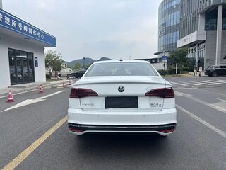 2023 Volkswagen Bora IV (China Market) Рестайлинг, белый, 1725000 рублей, вид 4