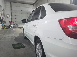 2020 Lada (ВАЗ) Granta I Рестайлинг, белый, 725000 рублей, вид 4