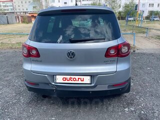 2010 Volkswagen Tiguan I, серебристый, 900000 рублей, вид 3