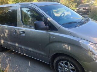 2011 Hyundai Grand Starex I, серый, 920000 рублей, вид 4