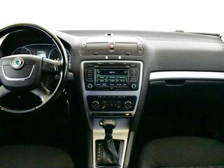 2012 Skoda Octavia II (A5) Рестайлинг, чёрный, 745000 рублей, вид 5