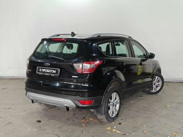 2017 Ford Kuga II Рестайлинг, чёрный, 1300000 рублей - вид 3