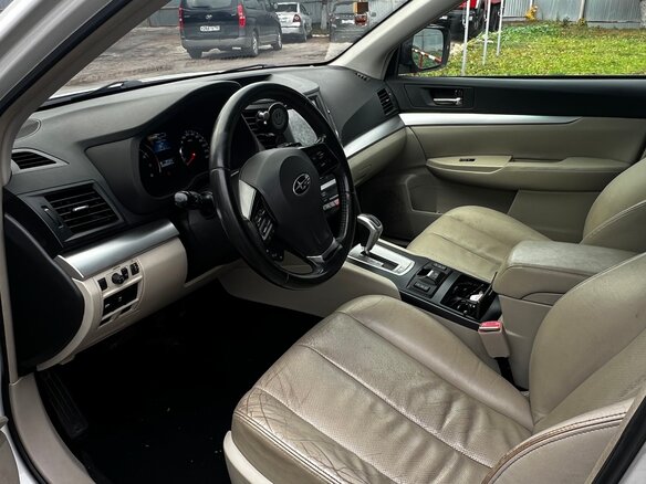 2012 Subaru Outback IV Рестайлинг, белый, 1500000 рублей - вид 6
