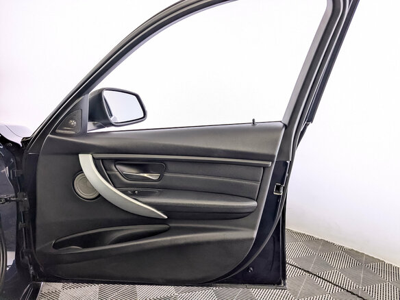 2013 BMW 3 серии 320i xDrive VI (F3x), синий - вид 23