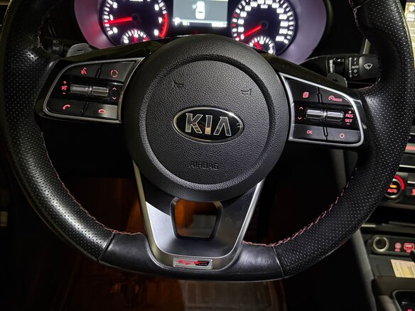 2019 Kia Optima IV Рестайлинг, чёрный, 2300000 рублей - вид 5