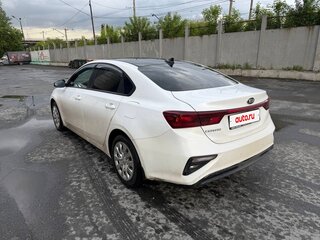 2021 Kia Cerato IV Рестайлинг, белый, 1650000 рублей, вид 3