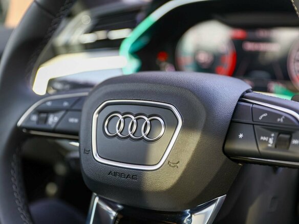 2026 Audi Q3 45 TFSI II (F3), серый, 5050000 рублей - вид 22