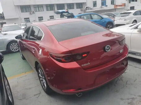 2023 Mazda 3 Axela IV (BP), пурпурный, 1378000 рублей, вид 5