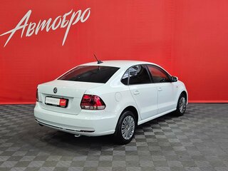 2018 Volkswagen Polo V Рестайлинг, белый, 1040000 рублей, вид 5