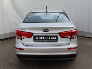 2015 Kia Rio III Рестайлинг, серебристый, 899000 рублей, вид 5