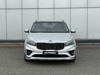 2018 Kia Carnival III, серый, 2150000 рублей, вид 5