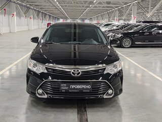 2017 Toyota Camry VII (XV50) Рестайлинг, чёрный, 2690000 рублей, вид 2