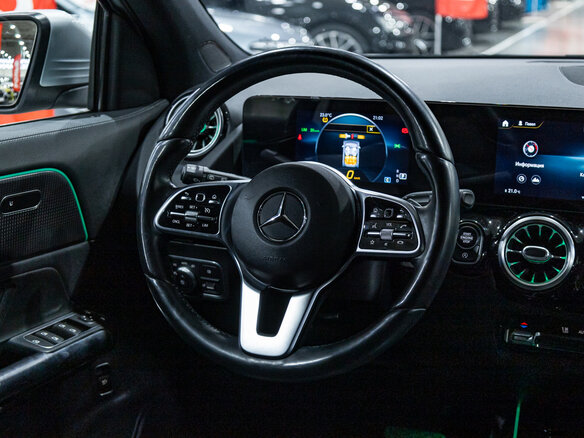 2020 Mercedes-Benz GLA 200 II (H247), серый - вид 15