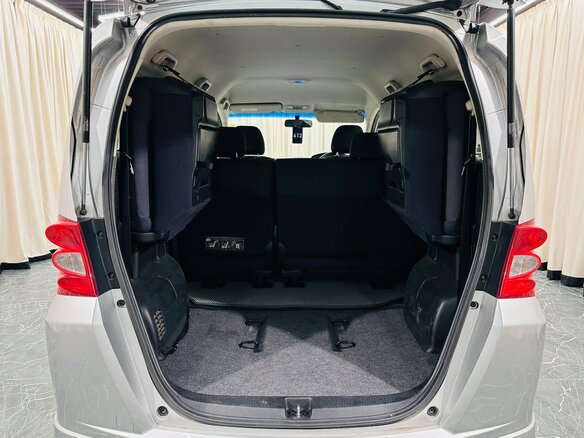 2010 Honda Freed I, серый, 1049000 рублей - вид 21