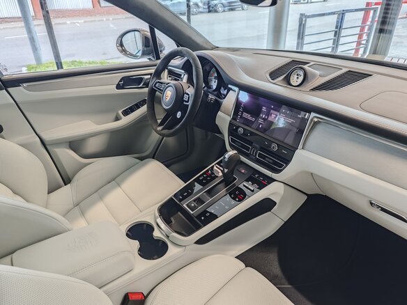 2026 Porsche Macan I Рестайлинг 2, серый, 14490000 рублей - вид 24