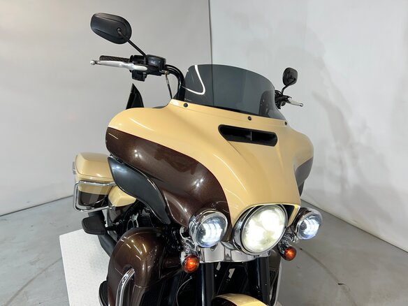 2014 Harley-Davidson Electra Glide, бежевый, 899000 рублей - вид 4