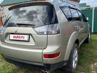 2007 Mitsubishi Outlander II, бежевый, 1520000 рублей, вид 5