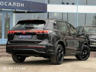2026 Volkswagen Tiguan L Pro III (China Market), чёрный, 4790000 рублей, вид 3