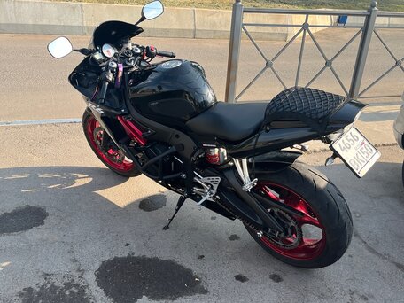 2004 Yamaha YZF-R6, чёрный, 550000 рублей, вид 4